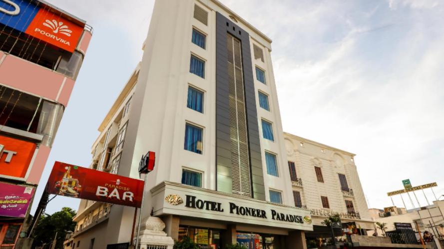 Hotel Pioneer Paradise Nāgercoil Esterno foto
