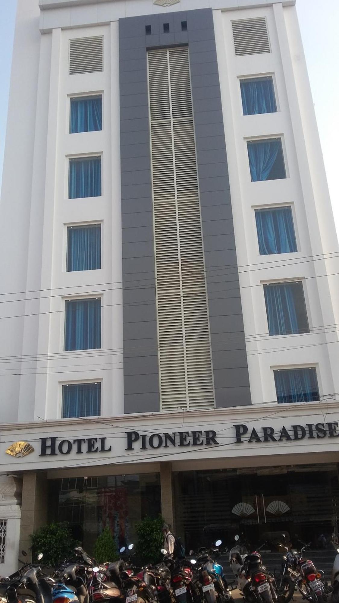 Hotel Pioneer Paradise Nāgercoil Esterno foto